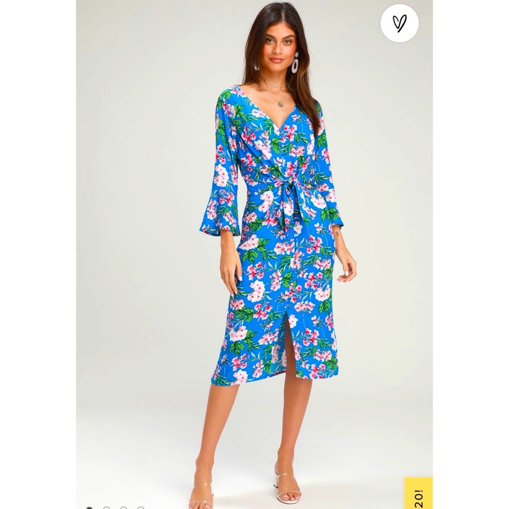 Lulu’s April Blue Floral Tying Button Down Midi